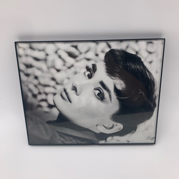 Audrey Hepburn Retro Vintage Celebrity Framed Magazine Print Wall Art - Picture 16 of 16